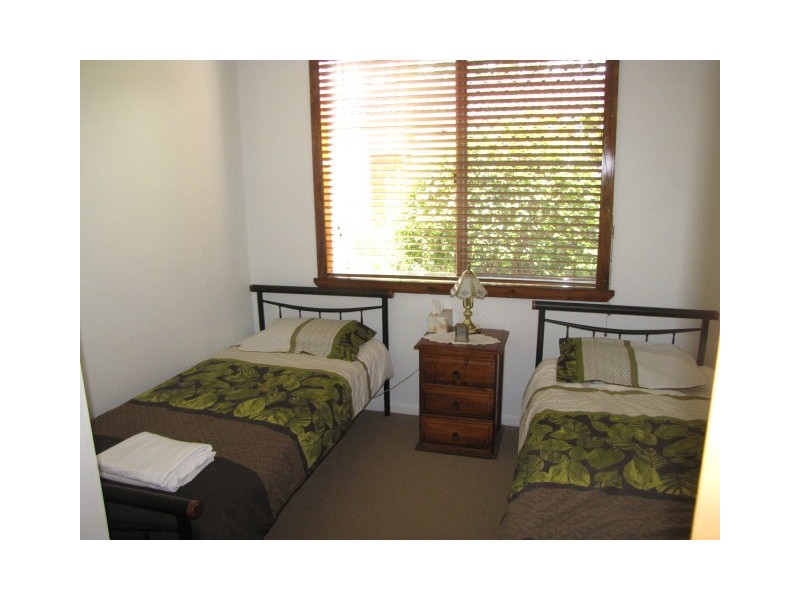8/45 Quiet Waters East, Bradman Avenue,, Maroochydore QLD 4558