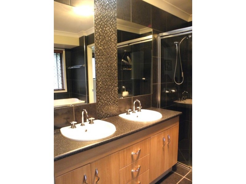 122 Main Creek Road, Tanawha QLD 4556