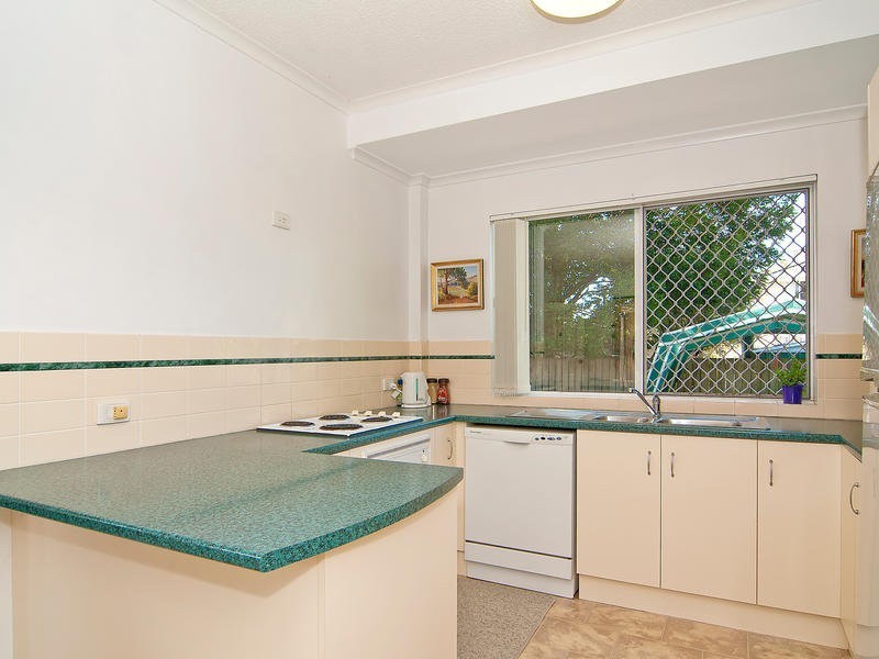 2/78 Broadwater Avenue, Maroochydore QLD 4558