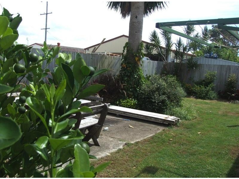 2/28 Amadon, Balyata Street, Warana QLD 4575