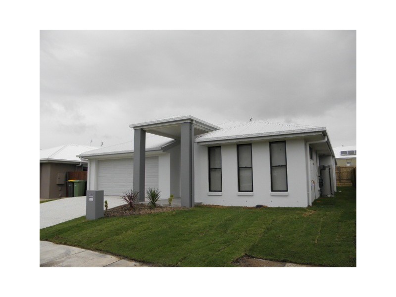 28 Lark Circut, Mountain Creek QLD 4557