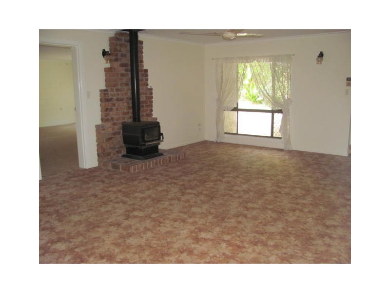 27 Cunning Road, Tanawha QLD 4556