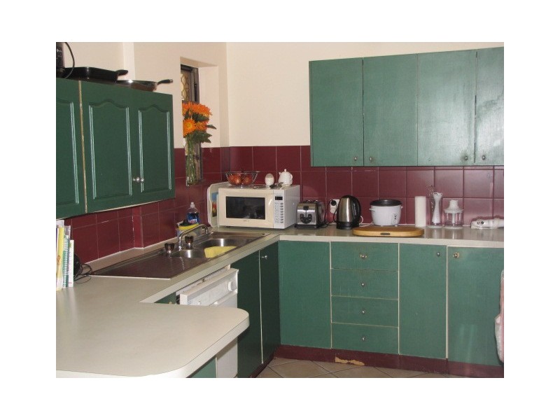 2/41 Quiet Waters East, Bradman Avenue, Maroochydore QLD 4558