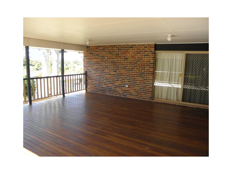 300 Main Road, Kuluin QLD 4558