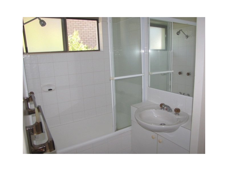 1/85 Gumbuya, Goonawarra Drive, Mooloolaba QLD 4557