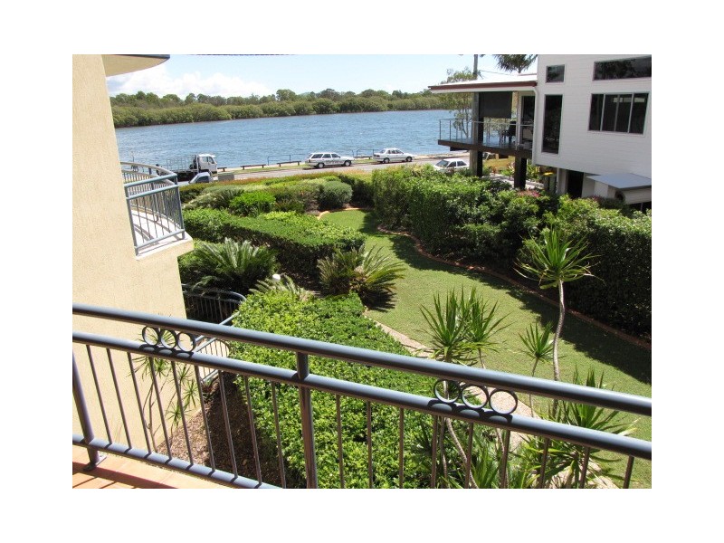 3/201 Catamarina, Bradman Avenue, Maroochydore QLD 4558