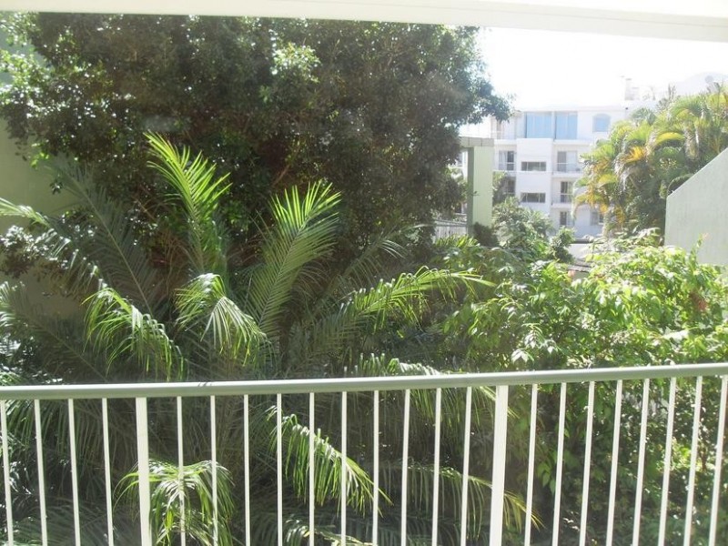 5/51 Boronia, Beach Parade, Maroochydore QLD 4558