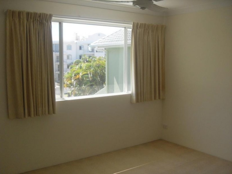 5/51 Boronia, Beach Parade, Maroochydore QLD 4558