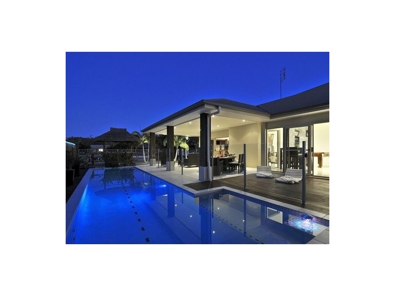 102 Maroochy Waters Drive, Maroochydore QLD 4558