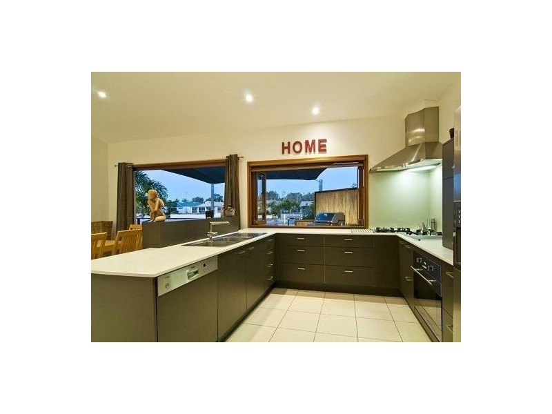 102 Maroochy Waters Drive, Maroochydore QLD 4558