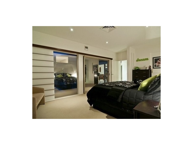 102 Maroochy Waters Drive, Maroochydore QLD 4558