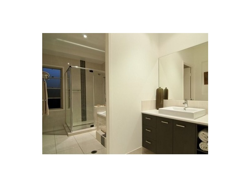 102 Maroochy Waters Drive, Maroochydore QLD 4558