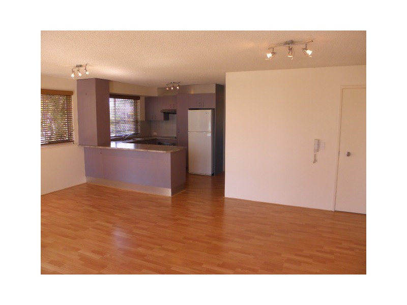 2/16 Points North, Picnic Point Esplanade, Maroochydore QLD 4558