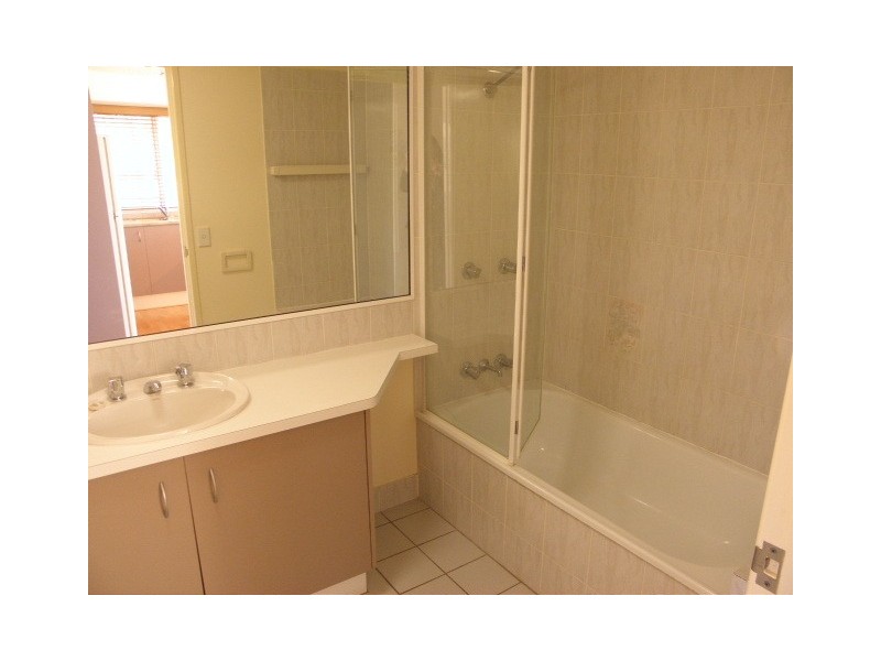 2/16 Points North, Picnic Point Esplanade, Maroochydore QLD 4558