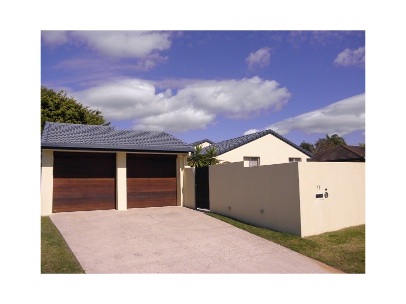 17 Balyarta Crescent, Mooloolaba QLD 4557