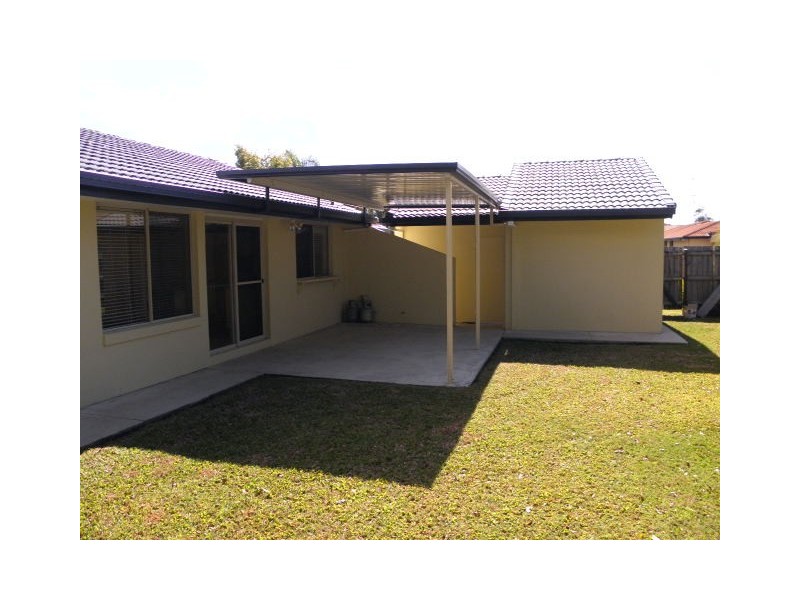 17 Balyarta Crescent, Mooloolaba QLD 4557