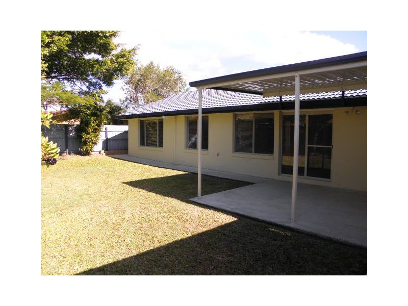 17 Balyarta Crescent, Mooloolaba QLD 4557