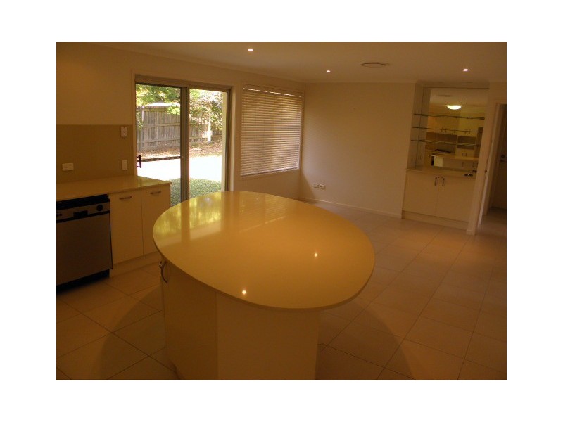 17 Balyarta Crescent, Mooloolaba QLD 4557