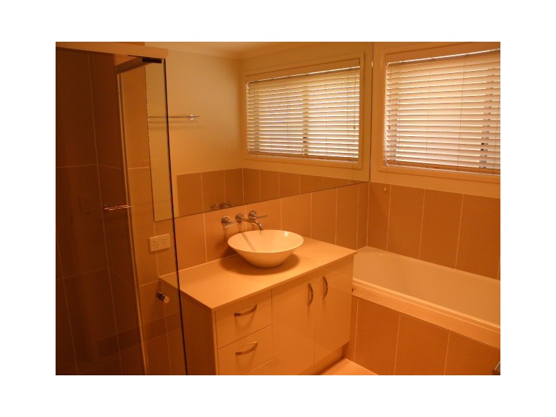 17 Balyarta Crescent, Mooloolaba QLD 4557