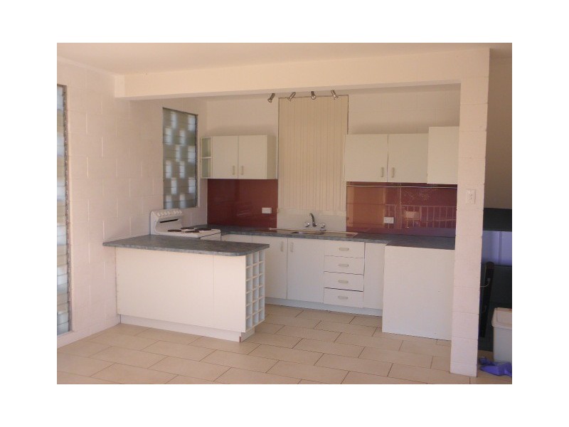 2/75 Boroka Haus, Memorial Avenue, Maroochydore QLD 4558
