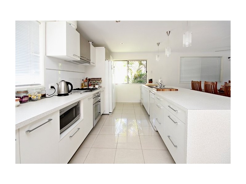 60 Neerim Drive, Mooloolaba QLD 4557