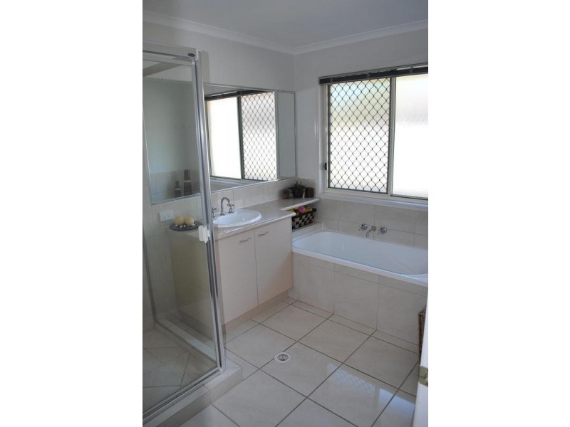 36 Escolar Drive, Mountain Creek QLD 4557