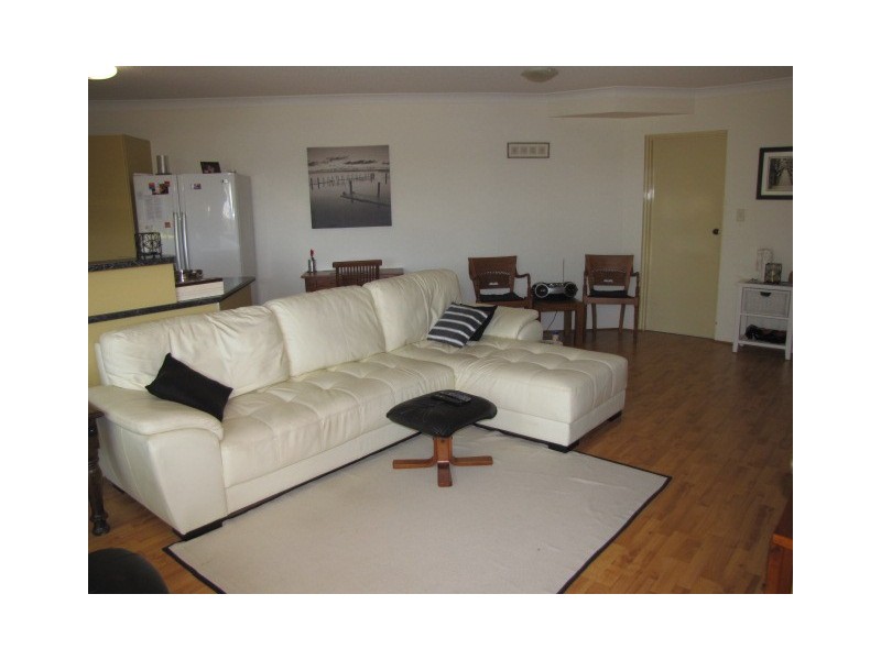 4/201 Catamarina, Bradman Avenue, Maroochydore QLD 4558