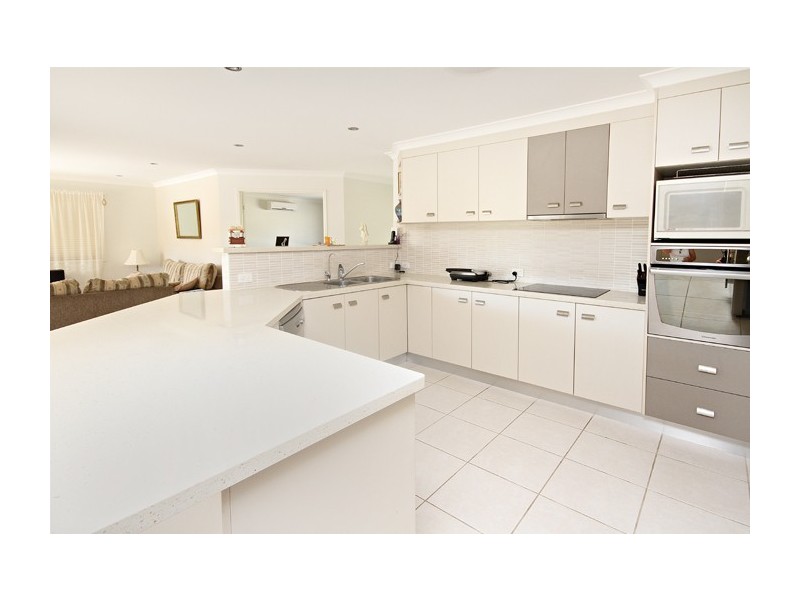 4 Rosslare Court, Kuluin QLD 4558