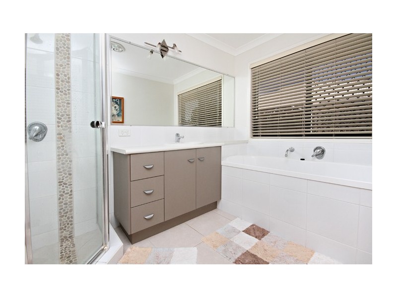 4 Rosslare Court, Kuluin QLD 4558
