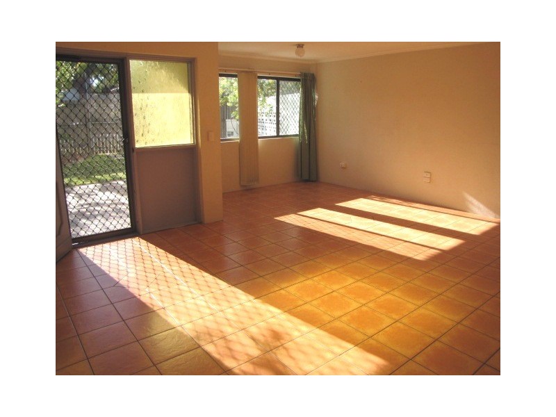 1/85 Gumbuya, Goonawarra Drive, Mooloolaba QLD 4557