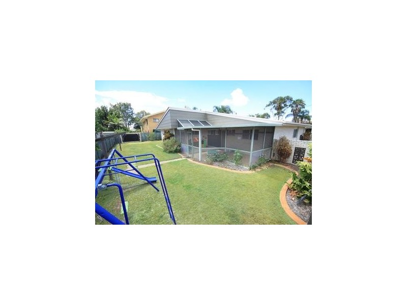 16 Adelong Crescent, Buddina QLD 4575