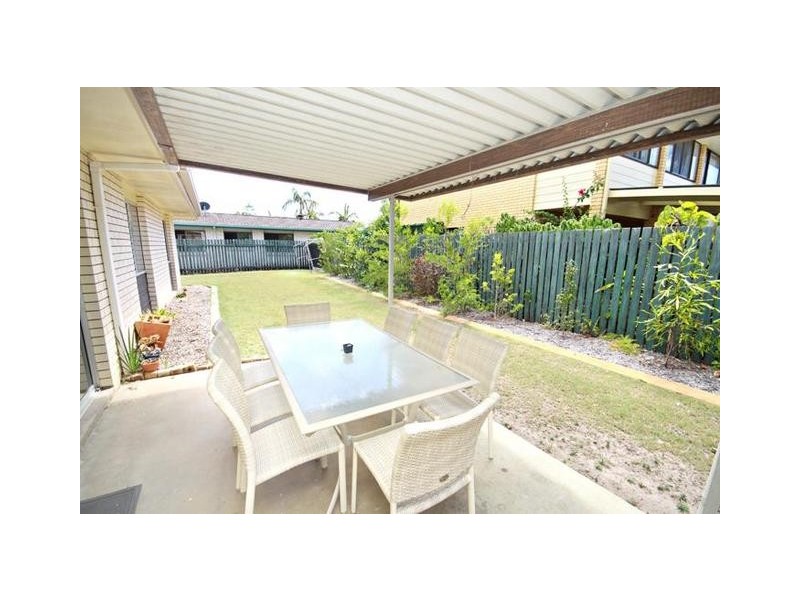 16 Adelong Crescent, Buddina QLD 4575