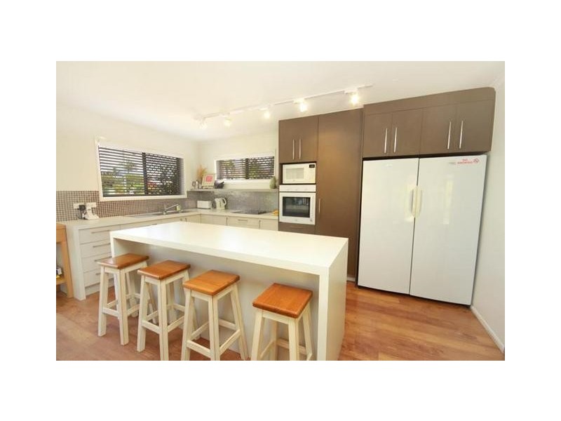 16 Adelong Crescent, Buddina QLD 4575