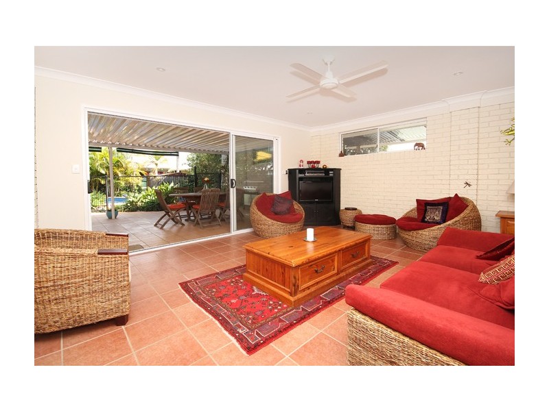 8 Kay Avenue, Bli Bli QLD 4560