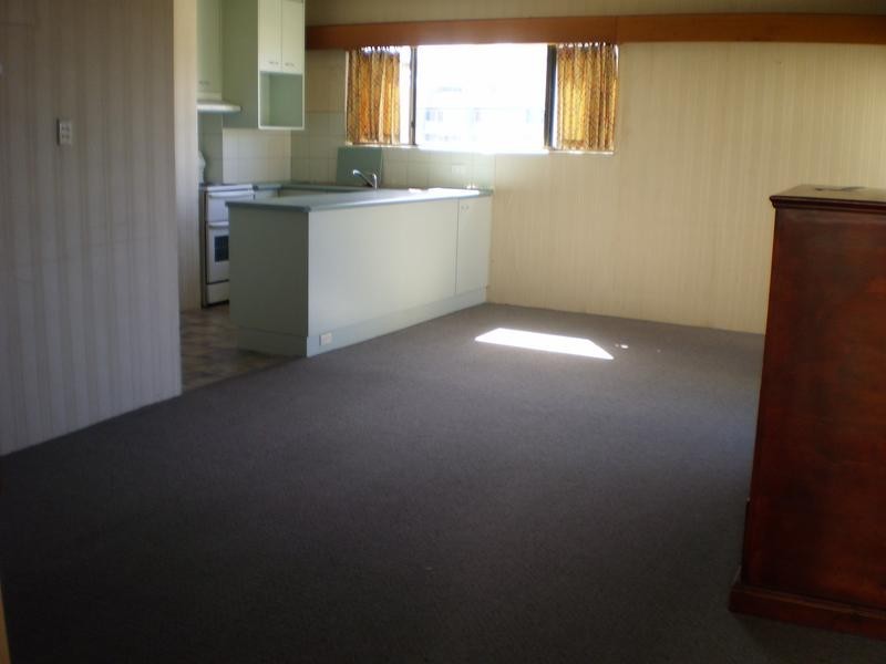 9/42 Allawa, Alexandra Parade, Maroochydore QLD 4558