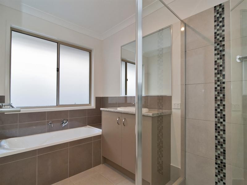 21 Crows Ash Drive, Kuluin QLD 4558