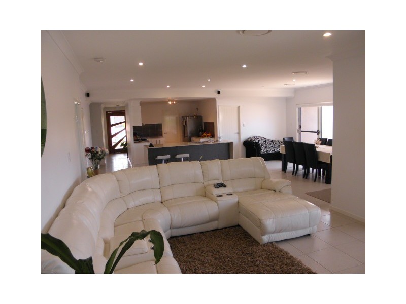 17 Ginger Bell Avenue, Bli Bli QLD 4560