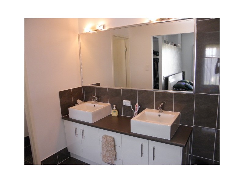 17 Ginger Bell Avenue, Bli Bli QLD 4560