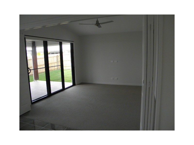 28 Lark Circuit, Mountain Creek QLD 4557