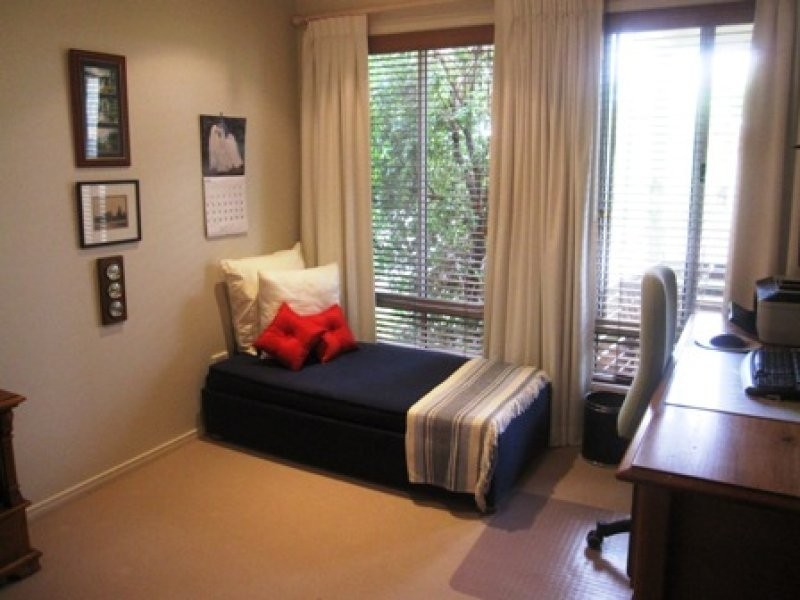 21 St Lucia Crescent, Kawana Island QLD 4575