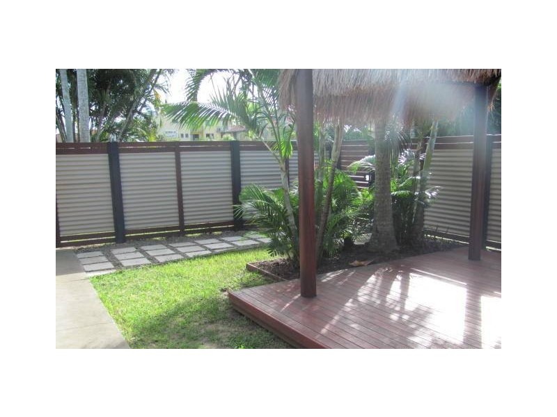 1/3 Karaan, Norman Avenue, Maroochydore QLD 4558