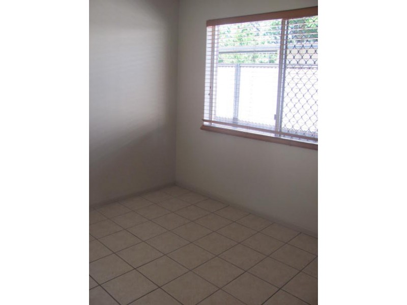 1/3 Karaan, Norman Avenue, Maroochydore QLD 4558