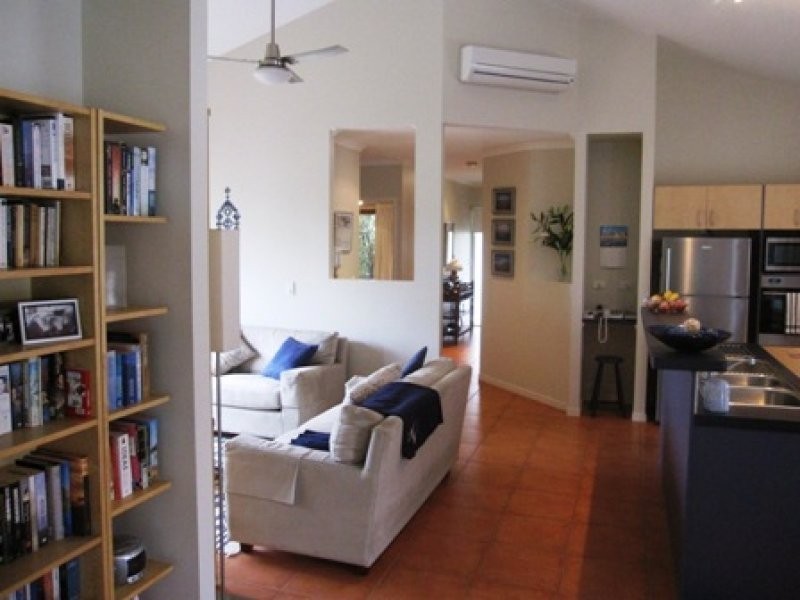 21 St Lucia Crescent, Parrearra QLD 4575