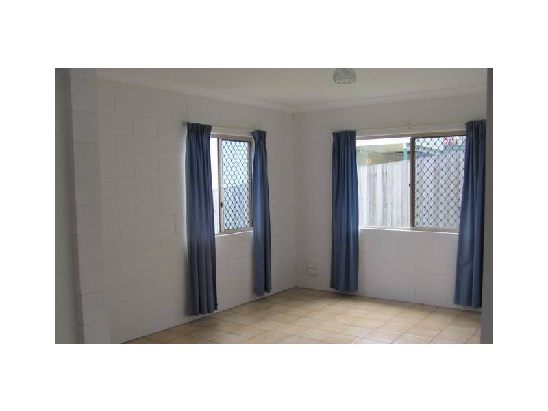 300 Main Road, Kuluin QLD 4558