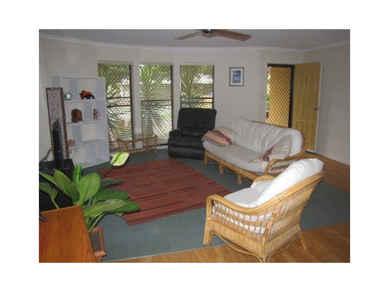 2/59 Saravilla, Springfield Avenue, Coolum Beach QLD 4573