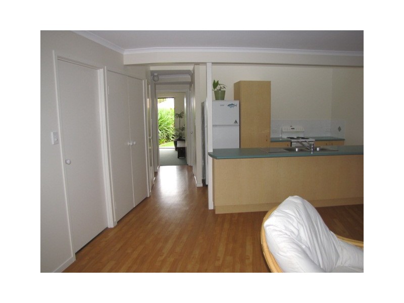 2/59 Saravilla, Springfield Avenue, Coolum Beach QLD 4573