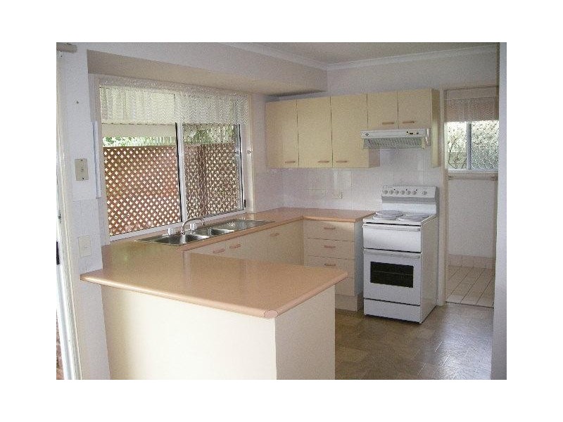 34 Cypress Street, Kuluin QLD 4558