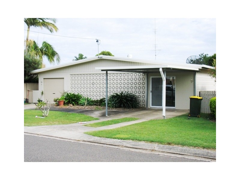 1 & 2/34 Cypress Place, Yorlambu Parade, Maroochydore QLD 4558