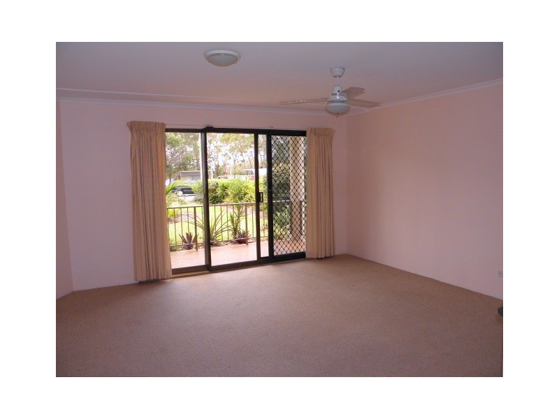 1/45 Quiet Waters, Bradman Avenue, Maroochydore QLD 4558