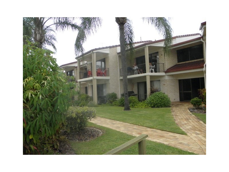 18/45 Quiet Waters, Bradman Avenue, Maroochydore QLD 4558